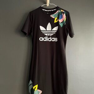 Adidas her studio London t shirt dress size large